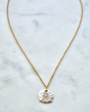 Load image into Gallery viewer, Rolo Hammered Hamsa - Boho Brooklyn Jewelry
